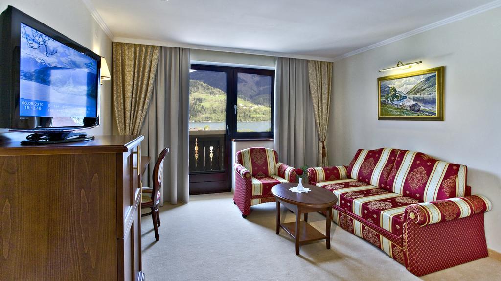 Hotel Berner Цел ам Зее Екстериор снимка