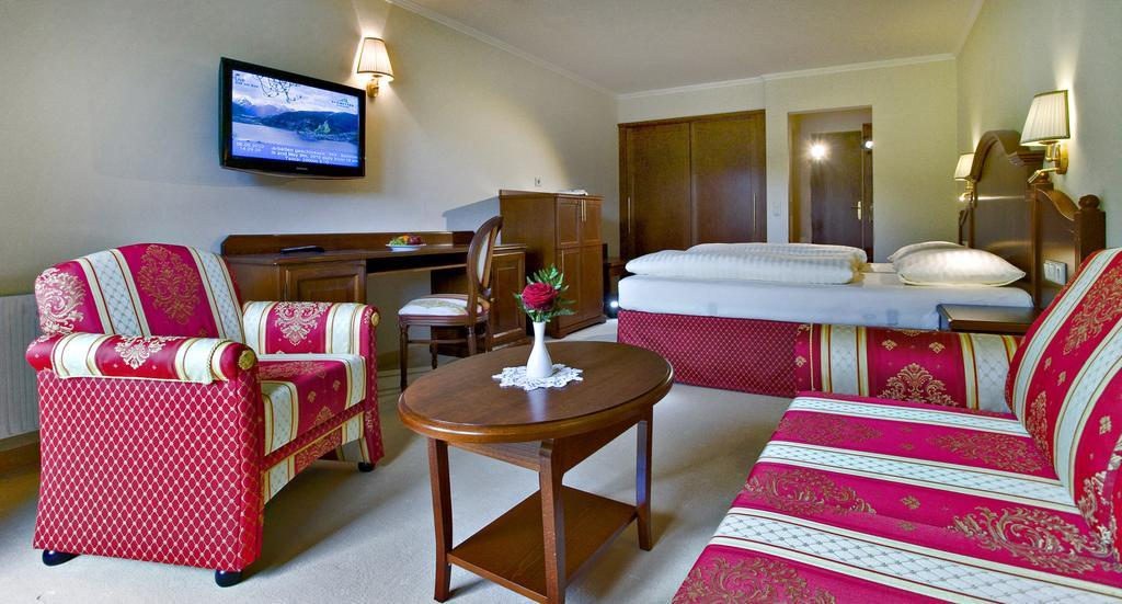 Hotel Berner Цел ам Зее Екстериор снимка