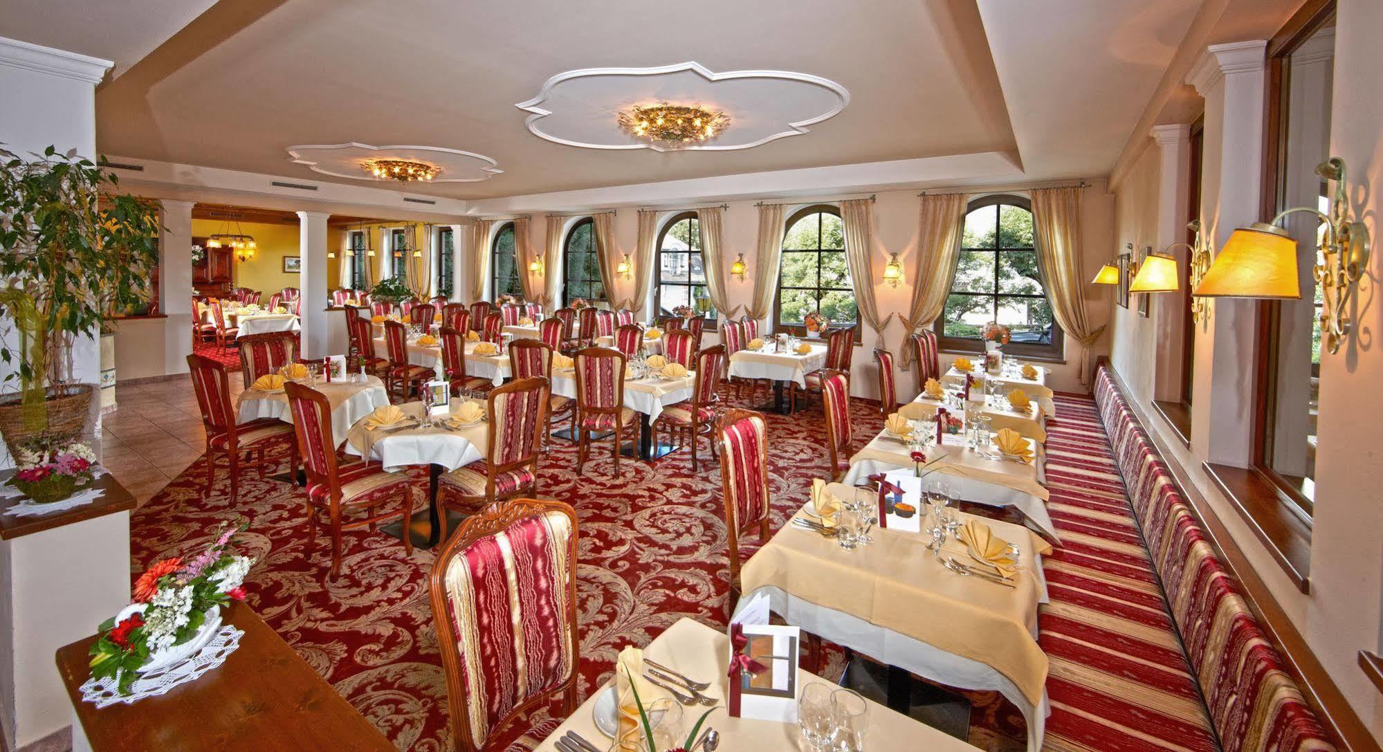 Hotel Berner Цел ам Зее Екстериор снимка