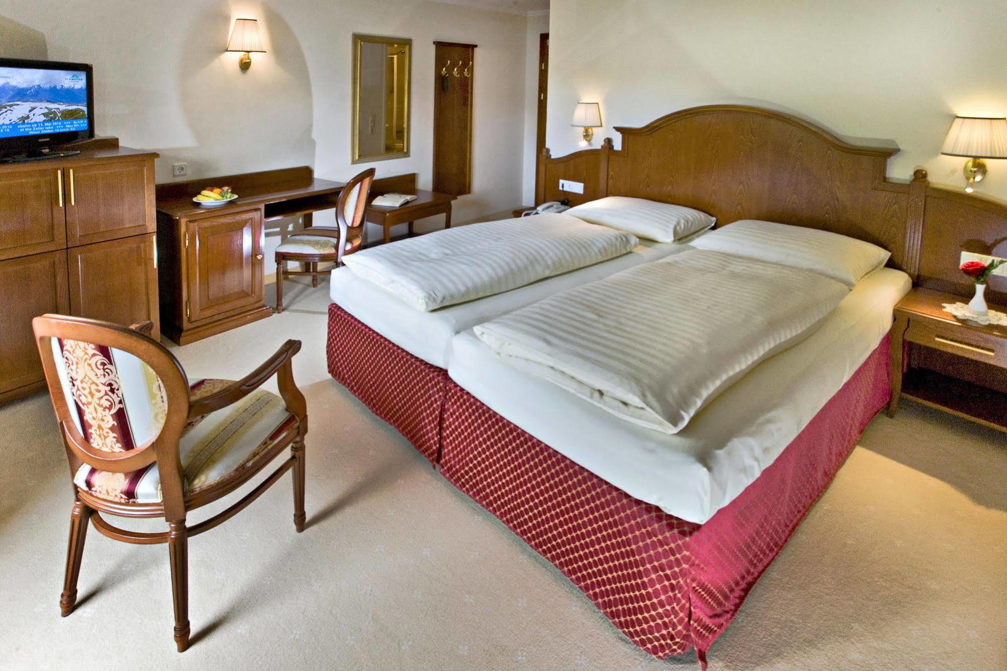Hotel Berner Цел ам Зее Екстериор снимка