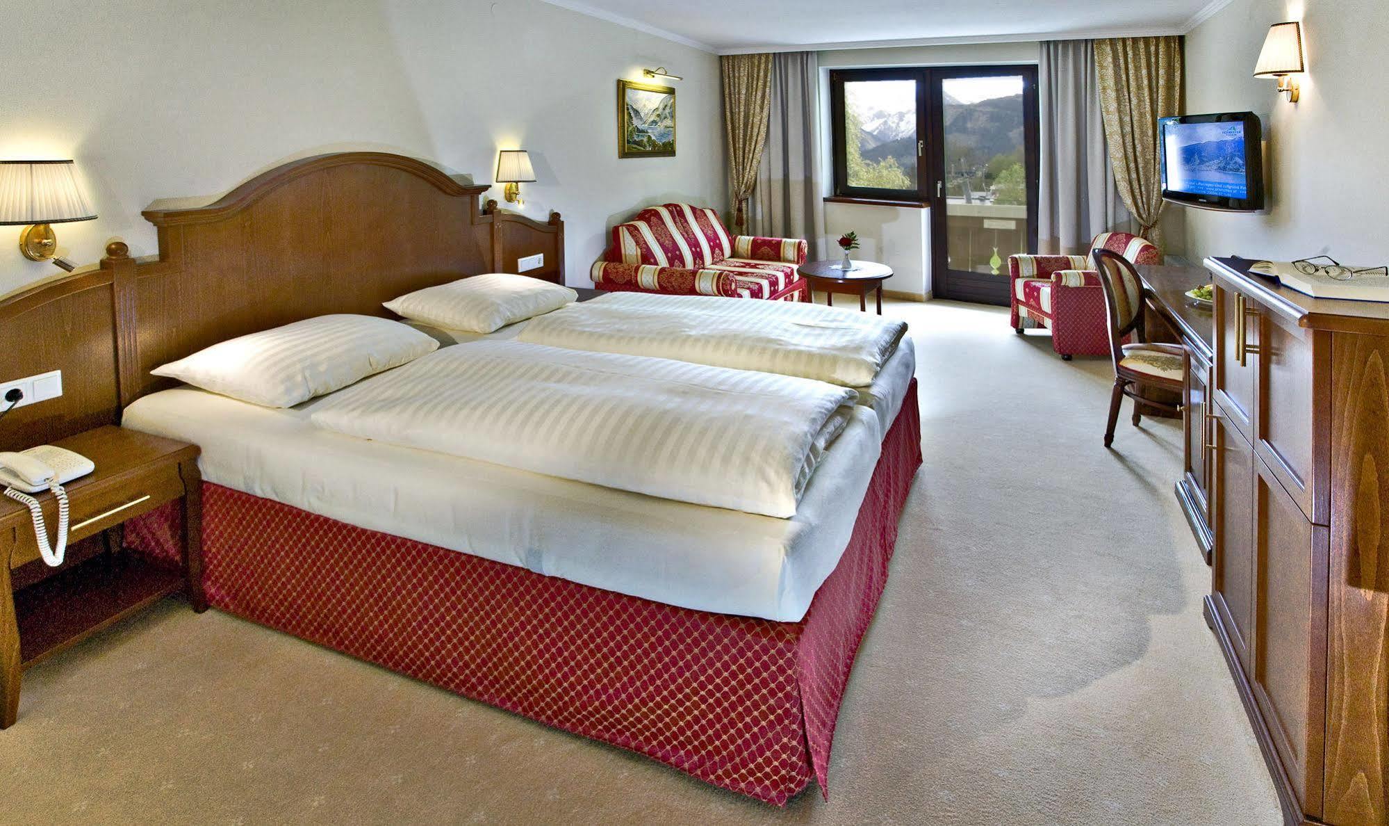 Hotel Berner Цел ам Зее Екстериор снимка